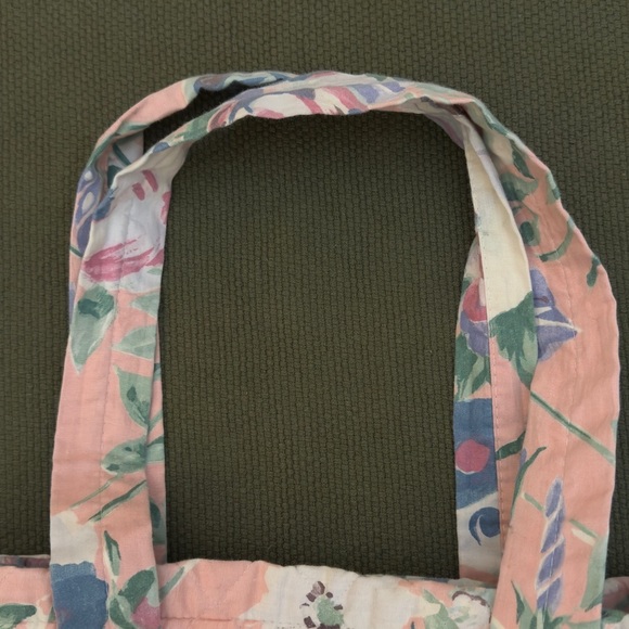 Vintage Quilted Floral Tote Bag - Picture 4 of 16